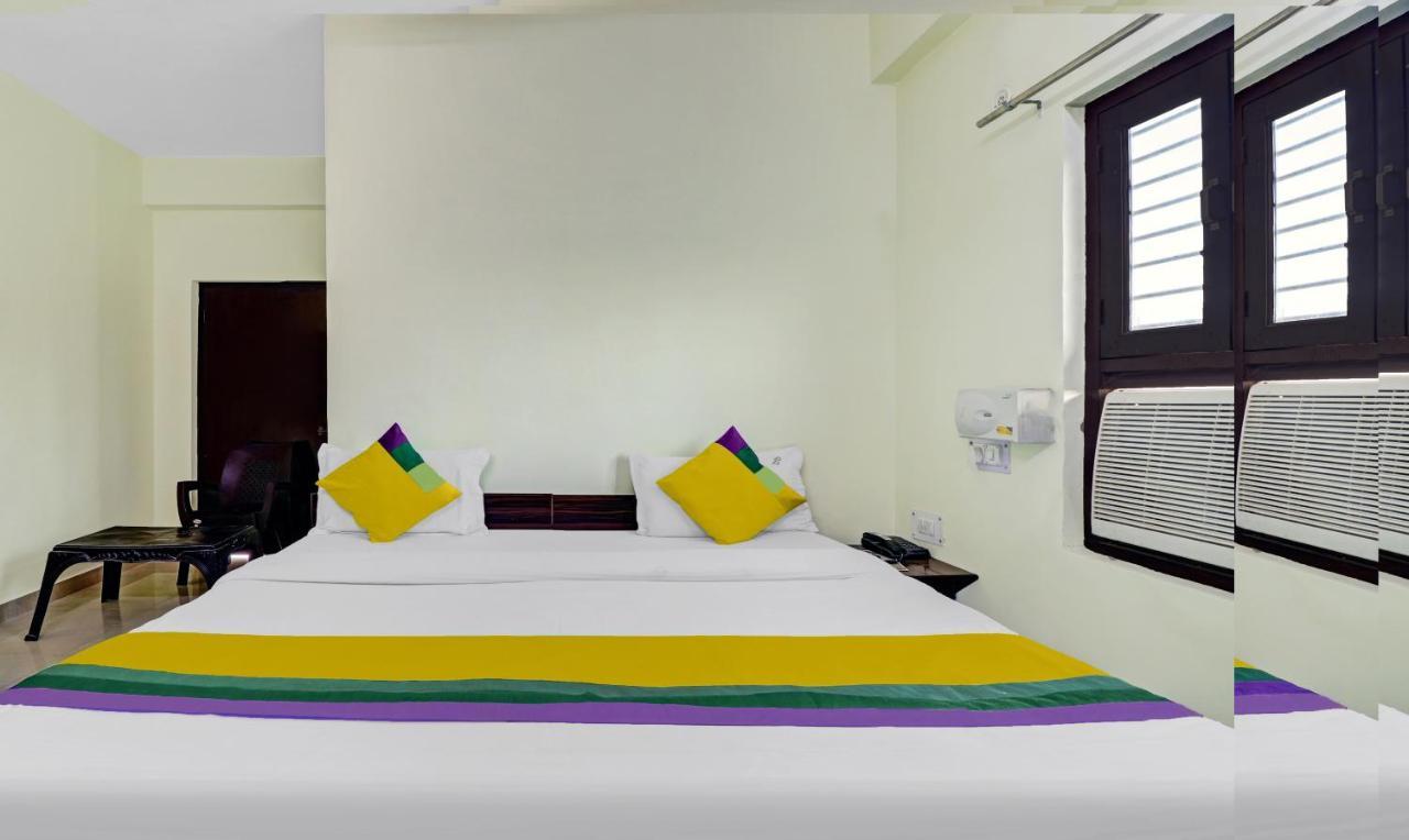 Hotel Pragati Palace Mathura Luaran gambar